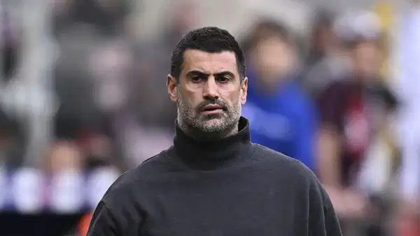 Gençlerbirliği taraftarı, Volkan Demirel'i istifaya çağırdı