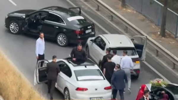 Düğün konvoyunda trafiği tehlikeye atan 3 sürücü gözaltına alındı