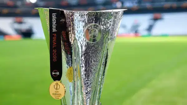 UEFA Avrupa Ligi'nde şampiyon İstanbul'da belli oluyor: Emery, 5. zaferin, Schuster ise ilkin peşinde