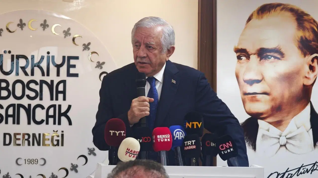 Celal Adan CHP'yi hedef aldı, milletin Bahçeli'ye 'dua' ettiğini savundu