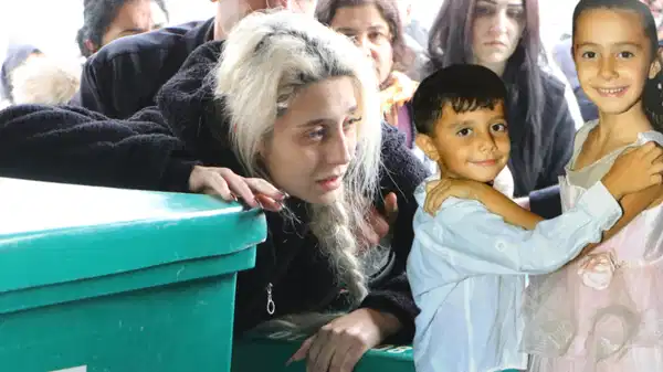 Babalarının öldürdüğü iki kardeşe acı veda...