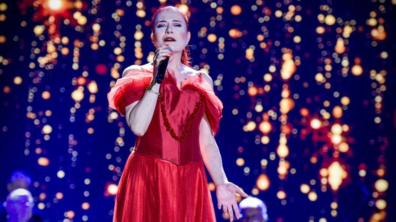 İEF’te Candan Erçetin rüzgârı