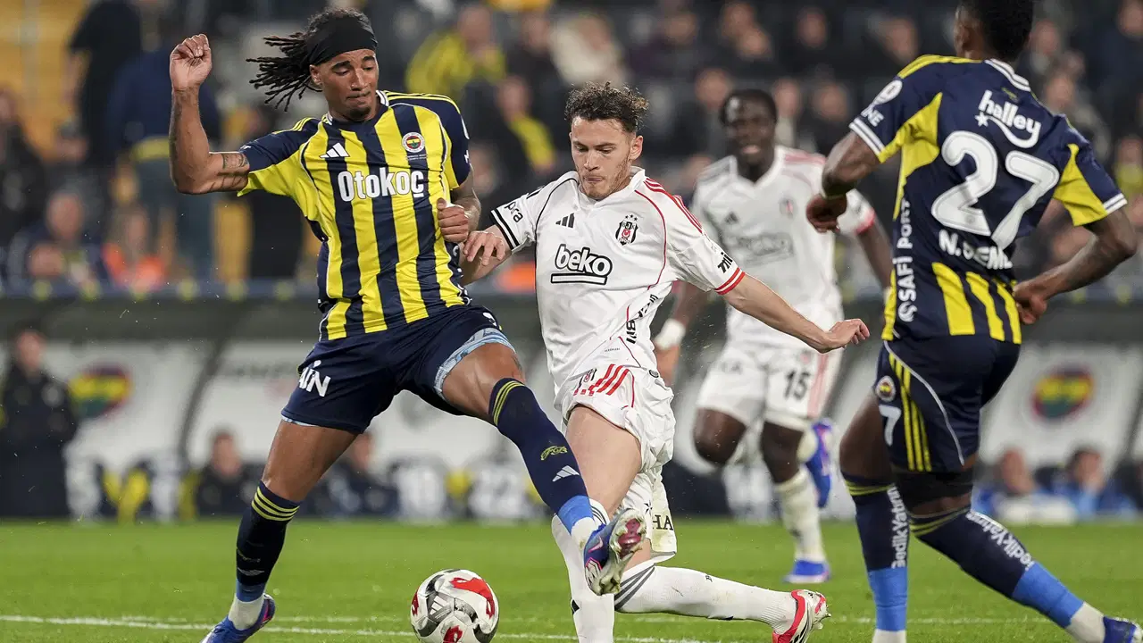 Spor yazarları Fenerbahçe - Beşiktaş maçını yorumladı: 'Tabela skandal hakem kararıyla değişti'