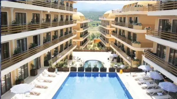 Binlerce kişiyi mağdur etmişti! O otel iflas etti…