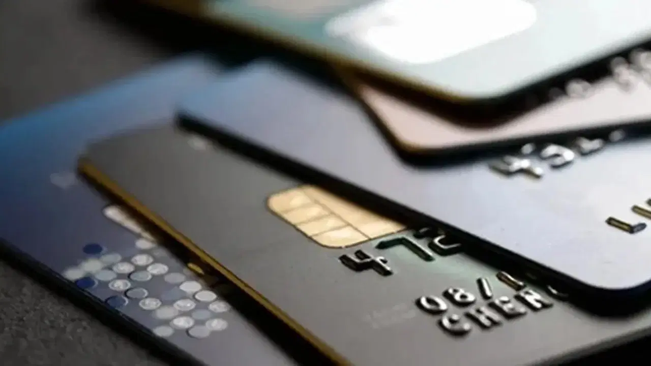 CHP'li Ateş'ten, kredi kartı limitlerine sınırlamayla ilgili soru önergesi: 'Bu finansal tedbir değil, vatandaşa kurulan tuzaktır'