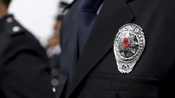 Antalya'da rüşvet soruşturması: 2 emniyet şube müdürü, 1 komiser ve avukat dahil 6 kişi tutuklandı