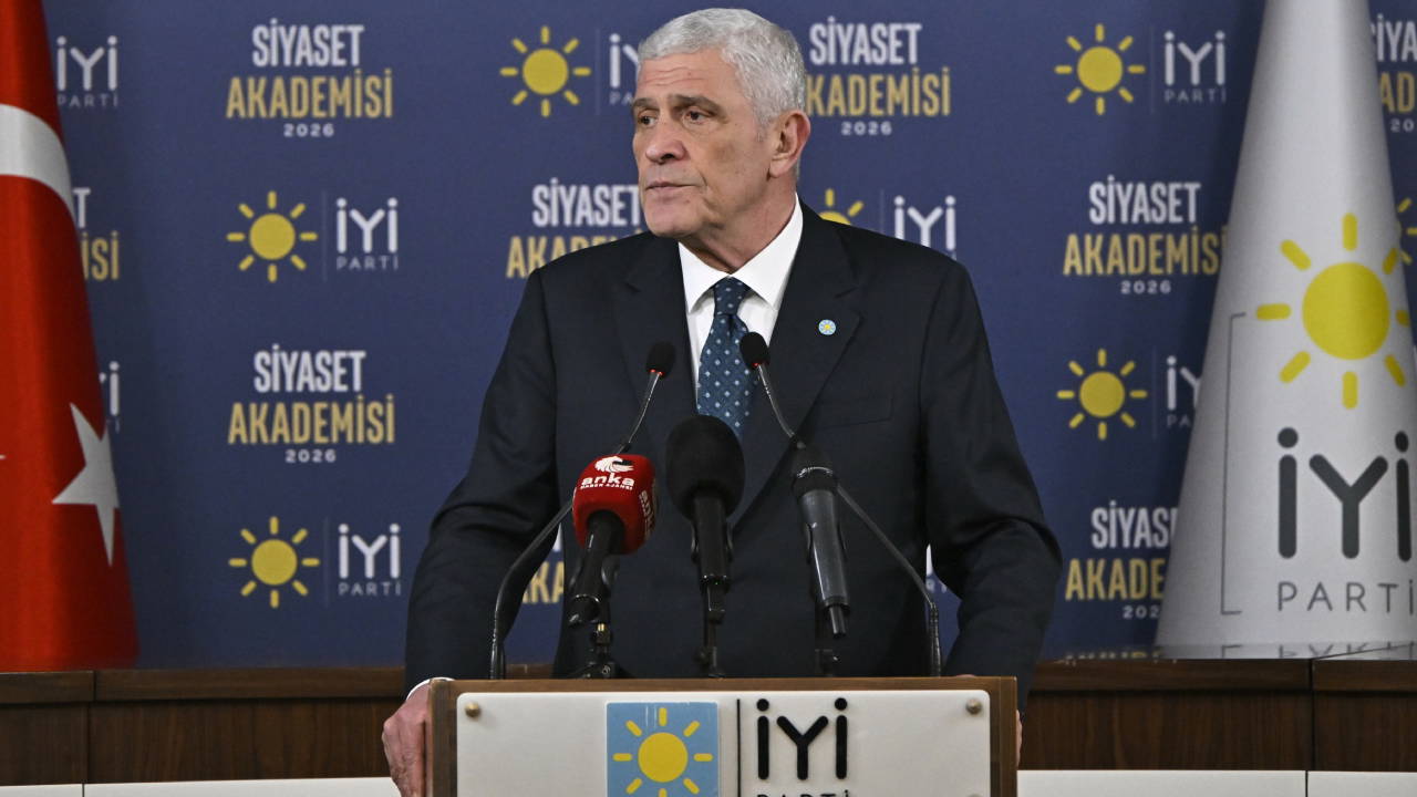 Müsavat Dervişoğlu: 'Kayyum anlayışına karşı olmak temel ilk