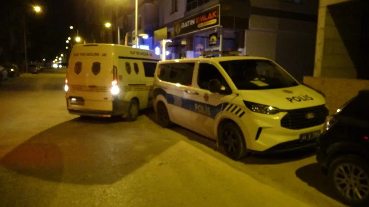 Evinde yalnız yaşayan yaşlı kadın banyoda ölü bulundu