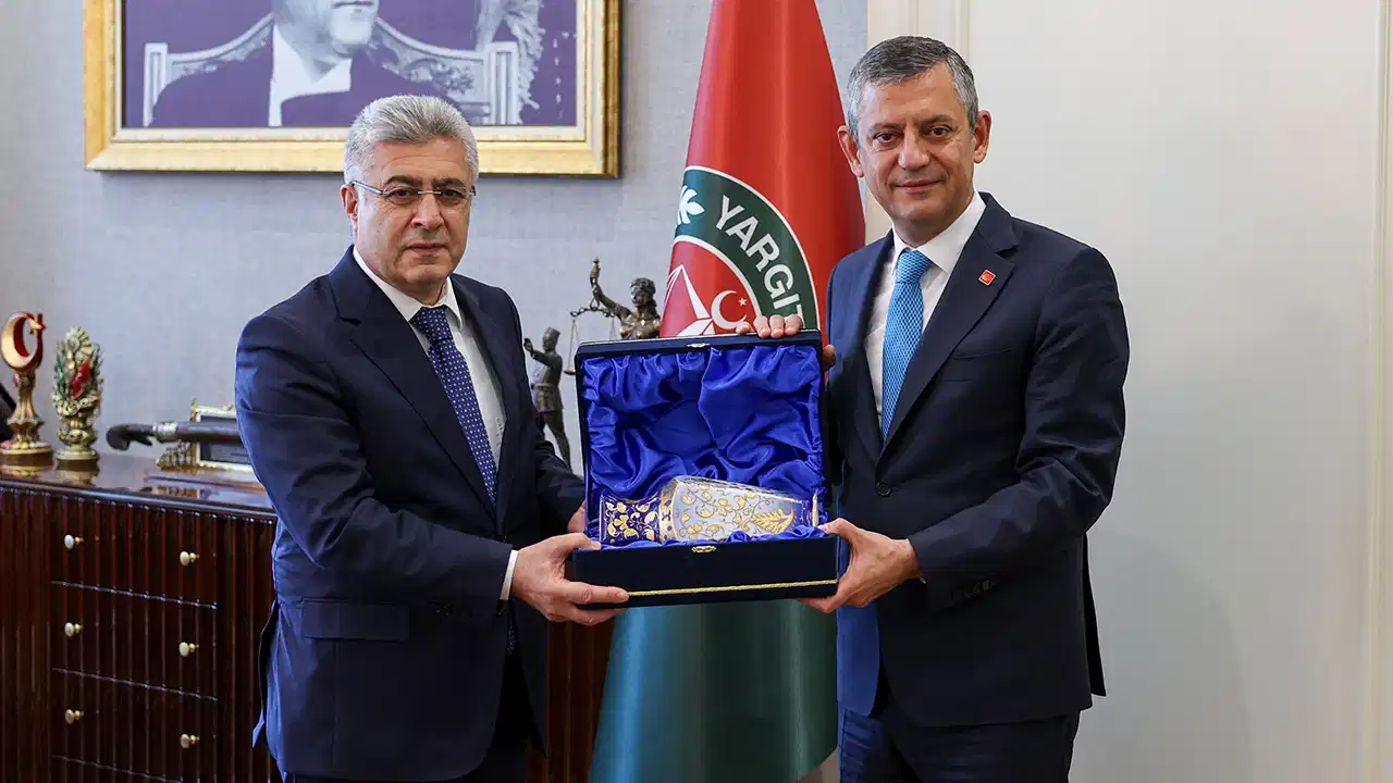 CHP Genel Başkanı Özgür Özel, Yargıtay Cumhuriyet Başsavcısı Şentürk'ü ziyaret etti