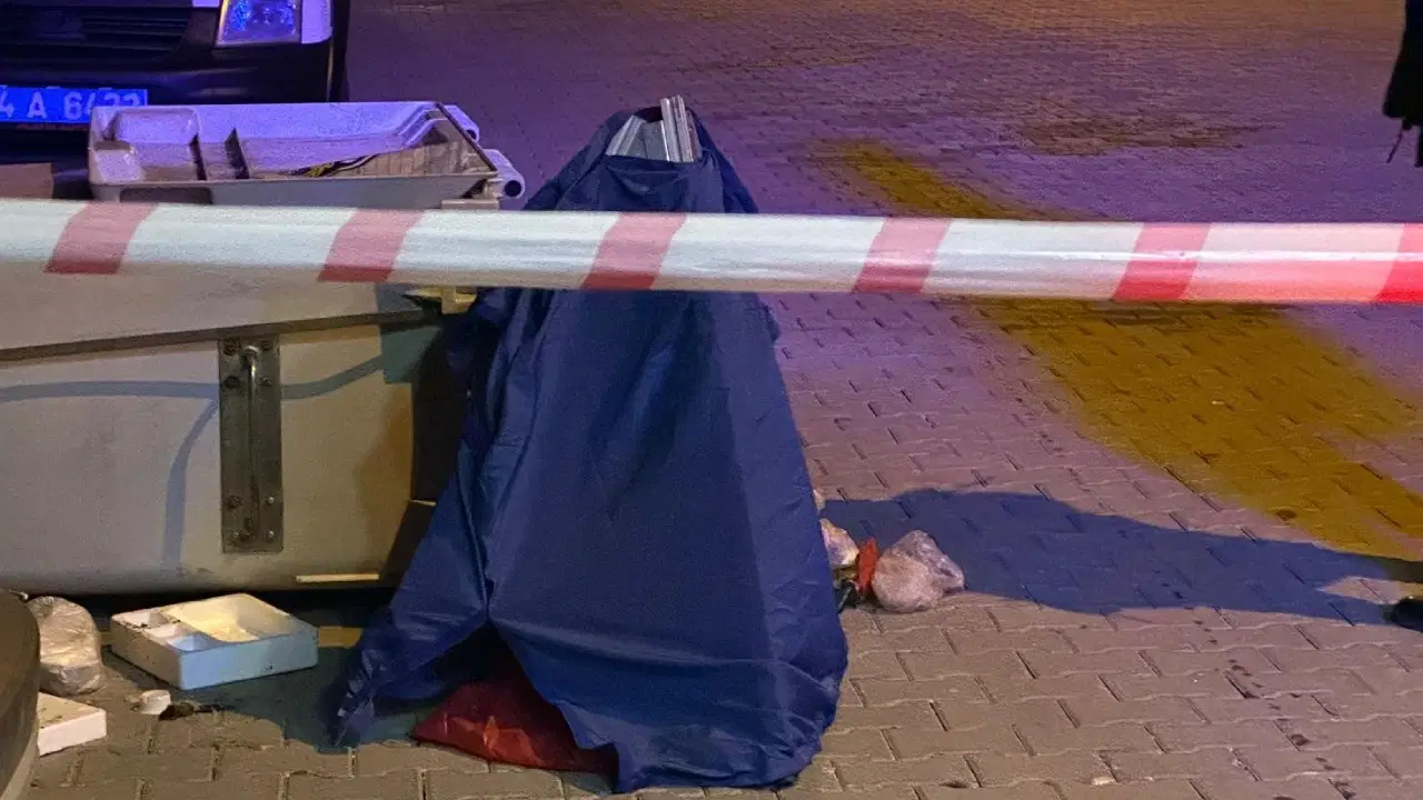 Çöp konteynerinde yeni doğan bebek cesedi bulundu!