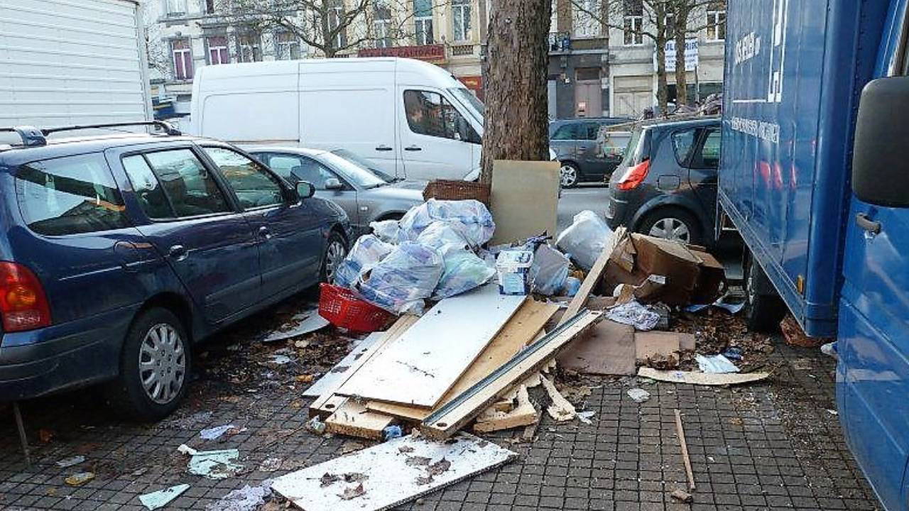 Brüksel’e çöp turizmi!