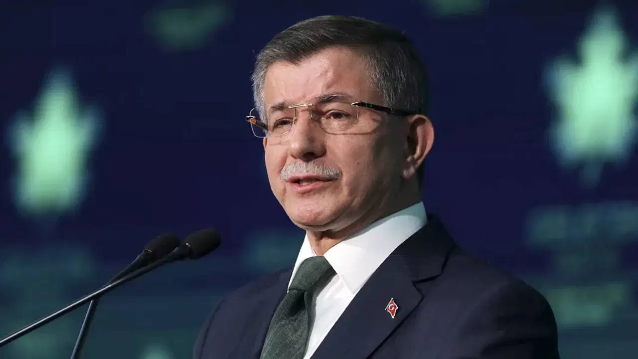 Davutoğlu'ndan ittifak sinyali: 'Onlarla da görüşüyoruz'