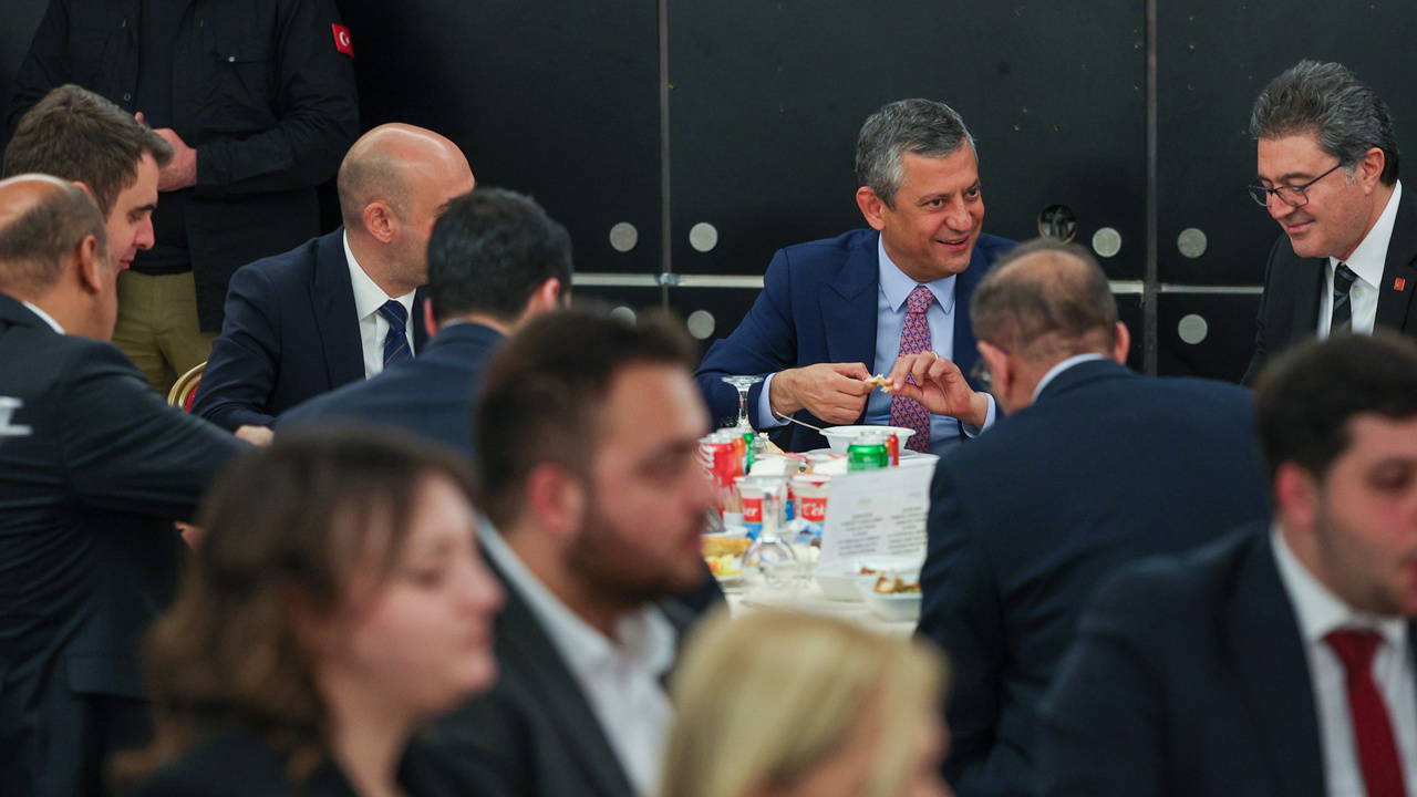 Özgür Özel, partisinin 81 il başkanıyla Ankara’da bir araya geldi