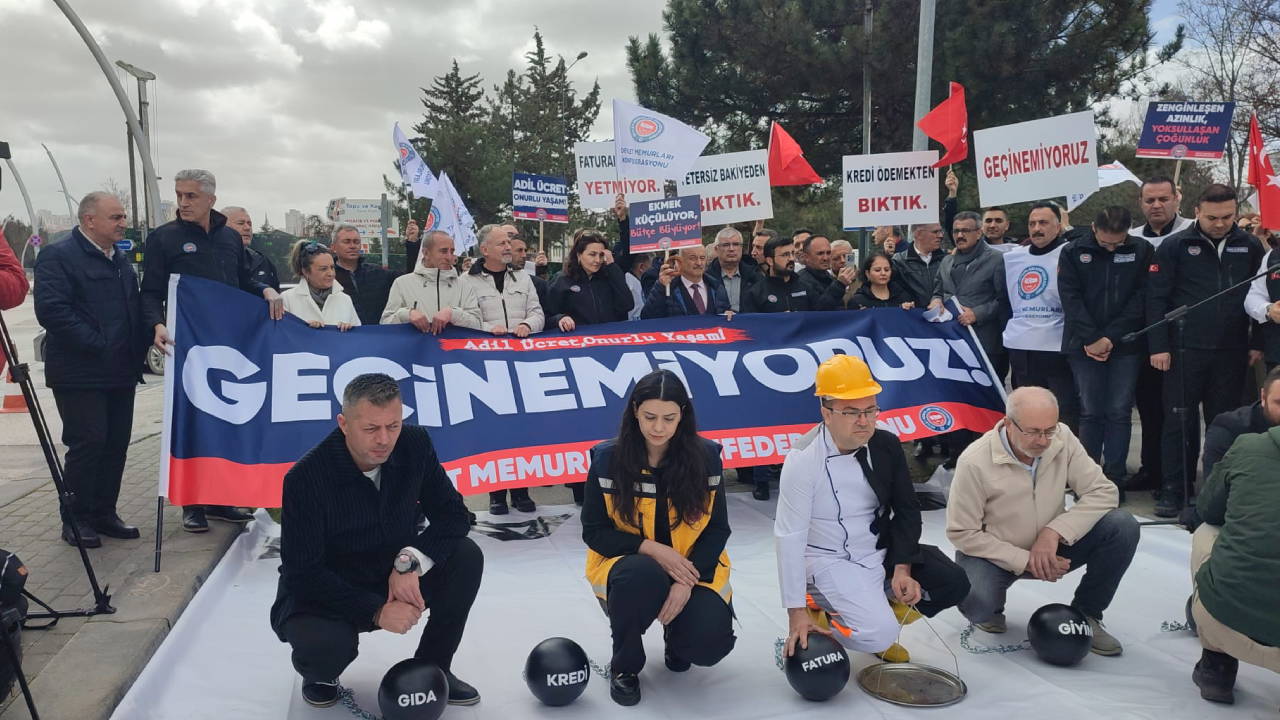 Taşıdıkları yükle ay sonunu getiremiyorlar: Memurun yüzde 80’i geçinemiyor