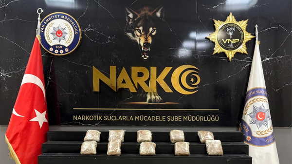 Van'da 13 kilo 140 gram uyuşturucu ele geçirildi