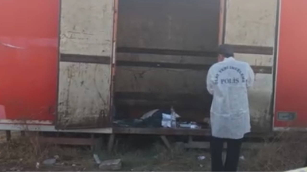 Kamyonet kasasında yaşamını sürdürüyordu: Ölü bulundu