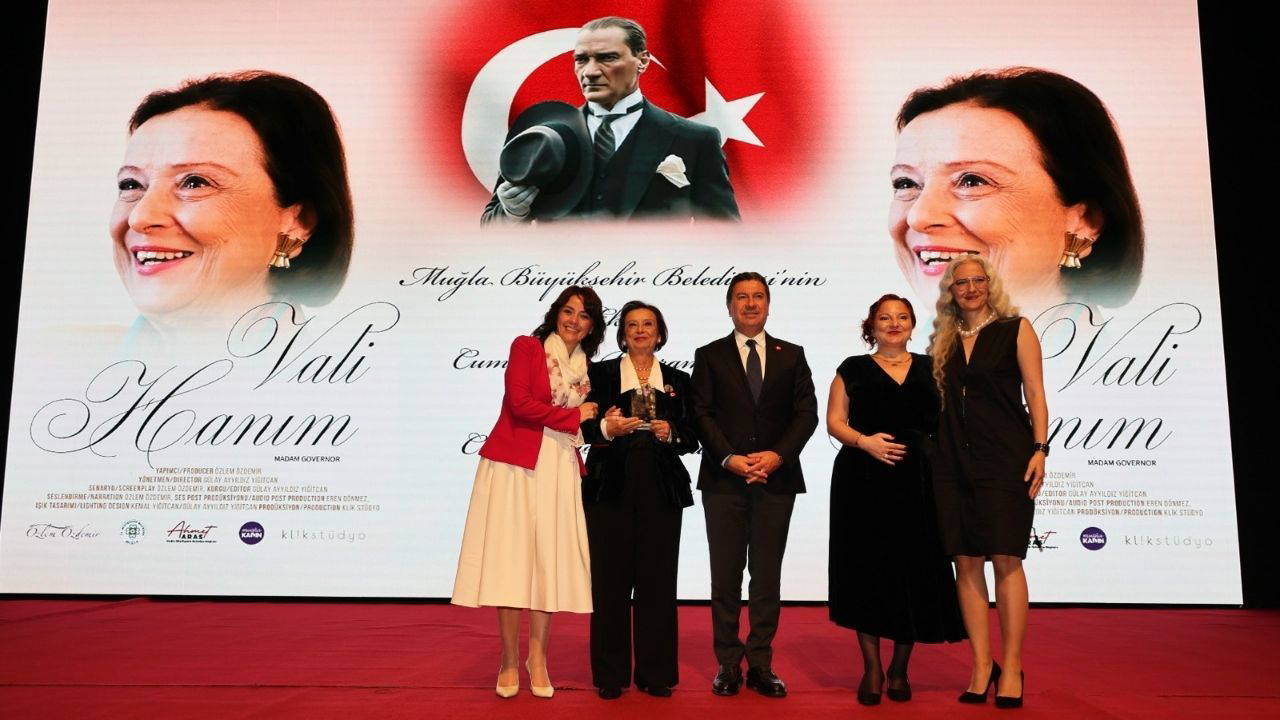 Bir Cumhuriyet Hikâyesi: ‘Vali Hanım’ belgeseli izleyiciyle buluştu