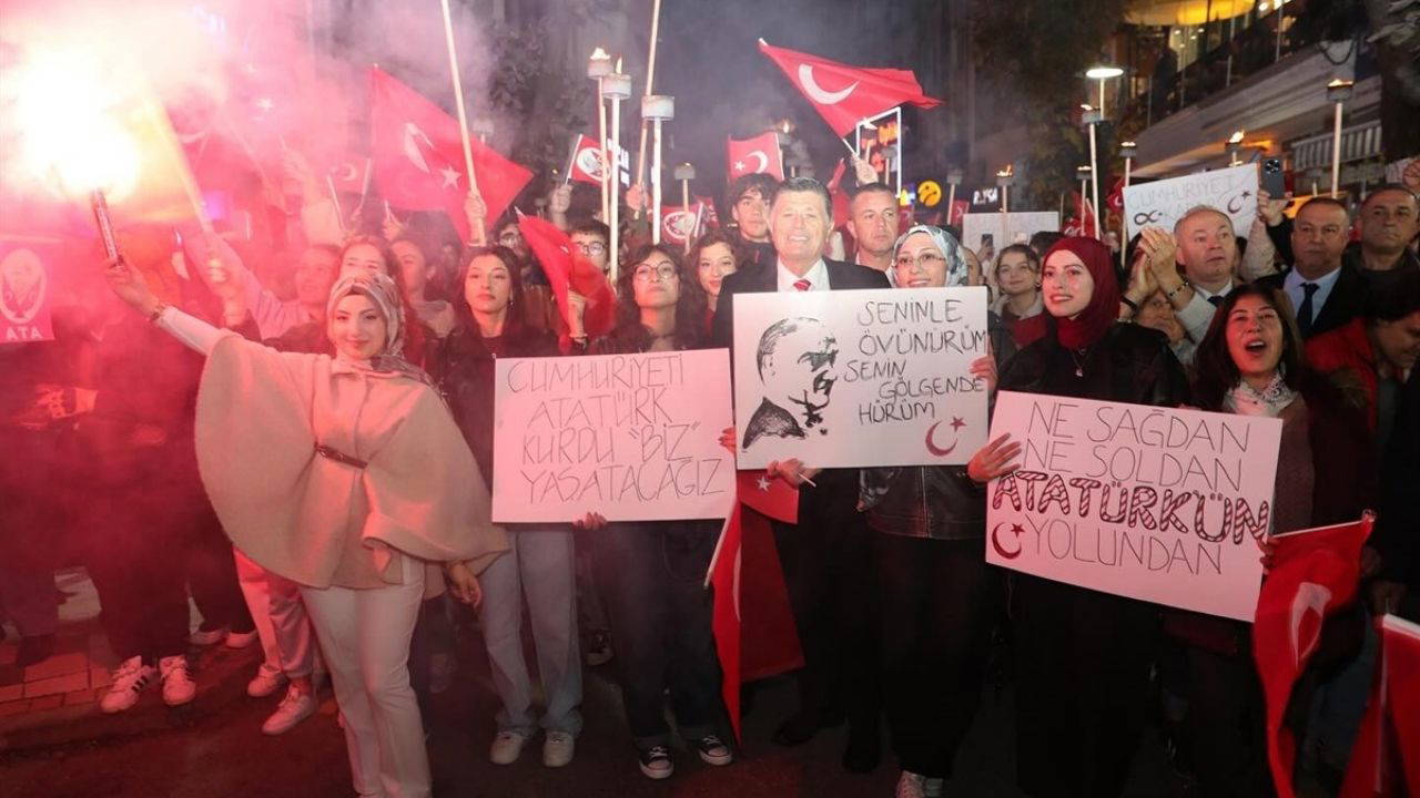 102. yıl coşkusu Bartın’da sokaklara sığmadı