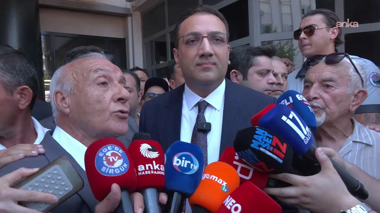 Görevine iade edilen Balçova Belediye Başkanı Onur Yiğit, mesaisine başladı: 'Siyasi olarak daha da hırslandım'