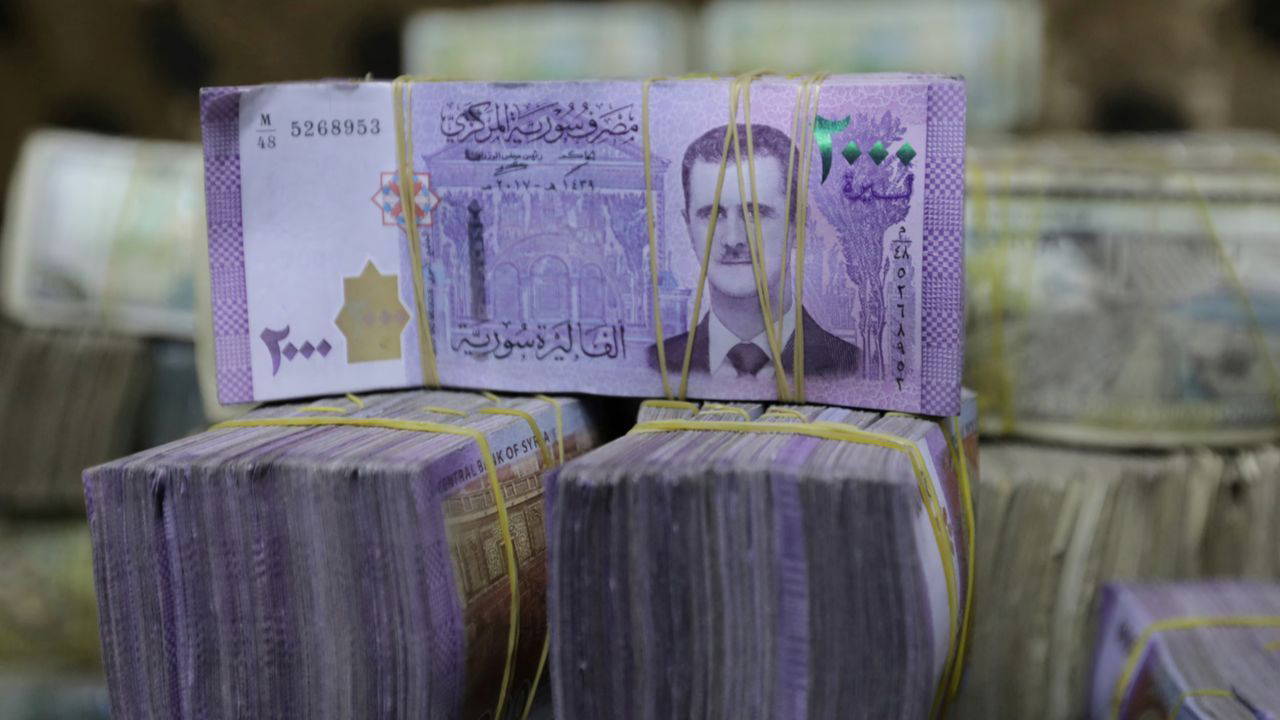 Suriye’den ‘iki sıfır’ hamlesi: Yeni banknotlar yolda