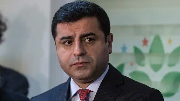 Son Dakika... Selahattin Demirtaş'a 'cumhurbaşkanına hakaret' gerekçesi ile hapis cezası