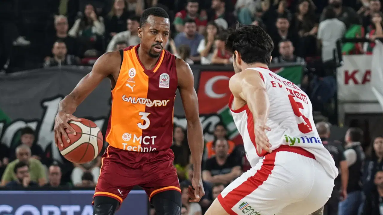 Karşıyaka'daki olaylı maçta kazanan Galatasaray MCT Technic!