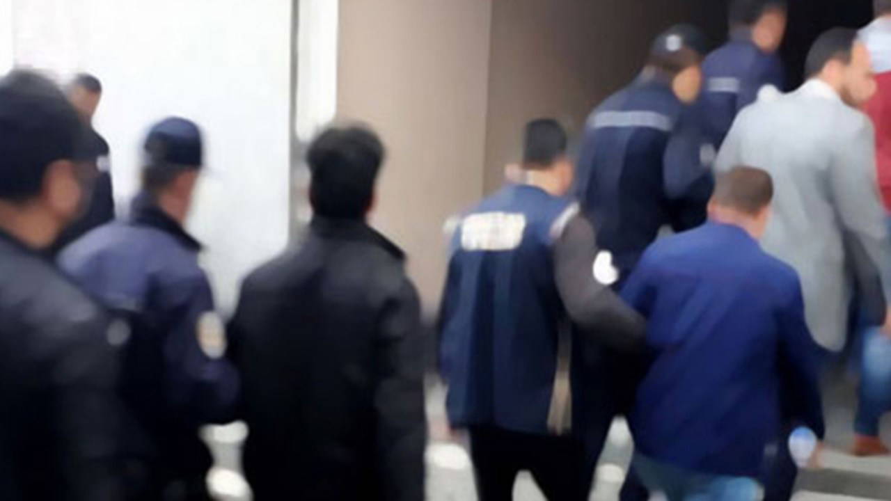 Kamu görevlilerine 'vergi mükelleflerine tehdit' operasyonu: 18 kişi gözaltına alındı