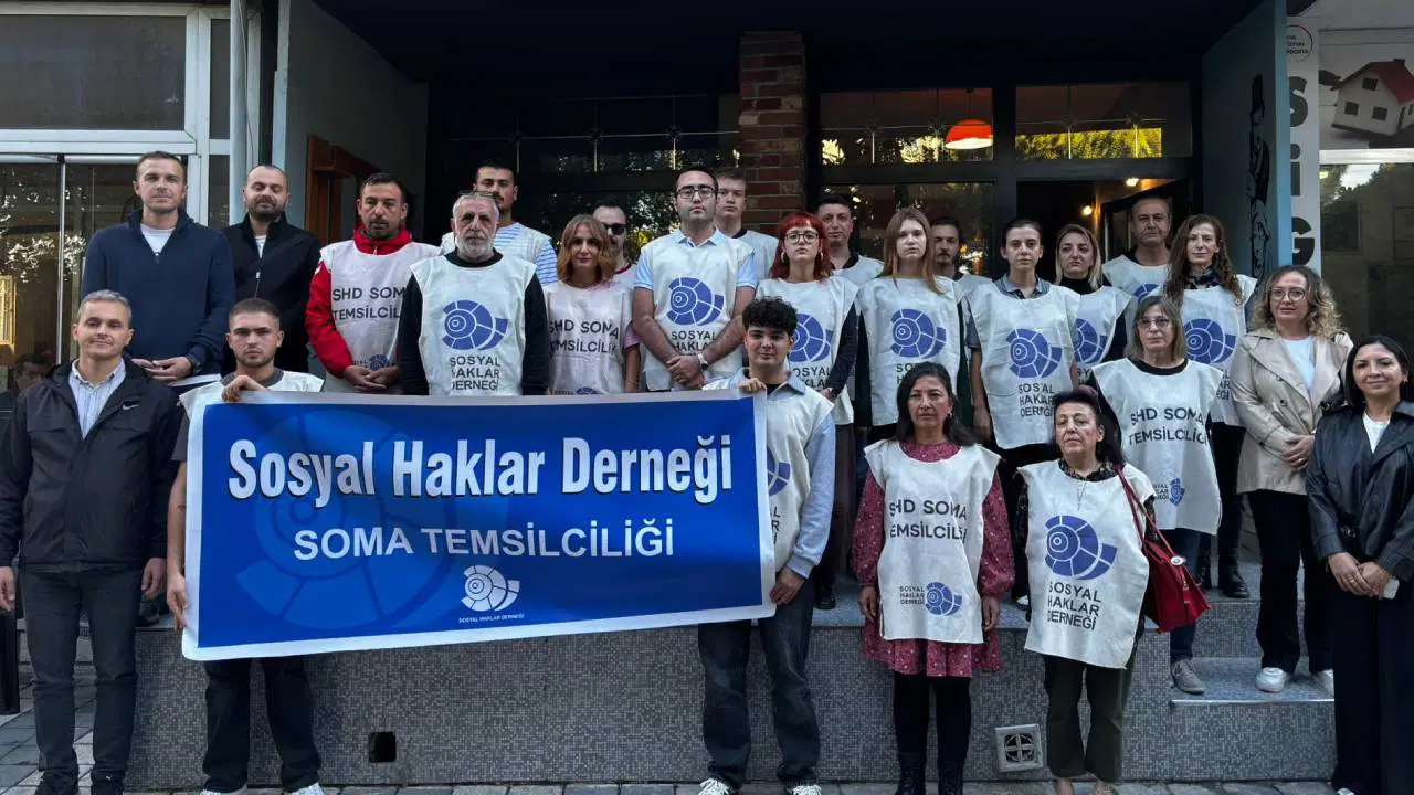 10 Ekim Ankara Gar Katliamı'nda hayatını kaybedenler Soma'da anıldı