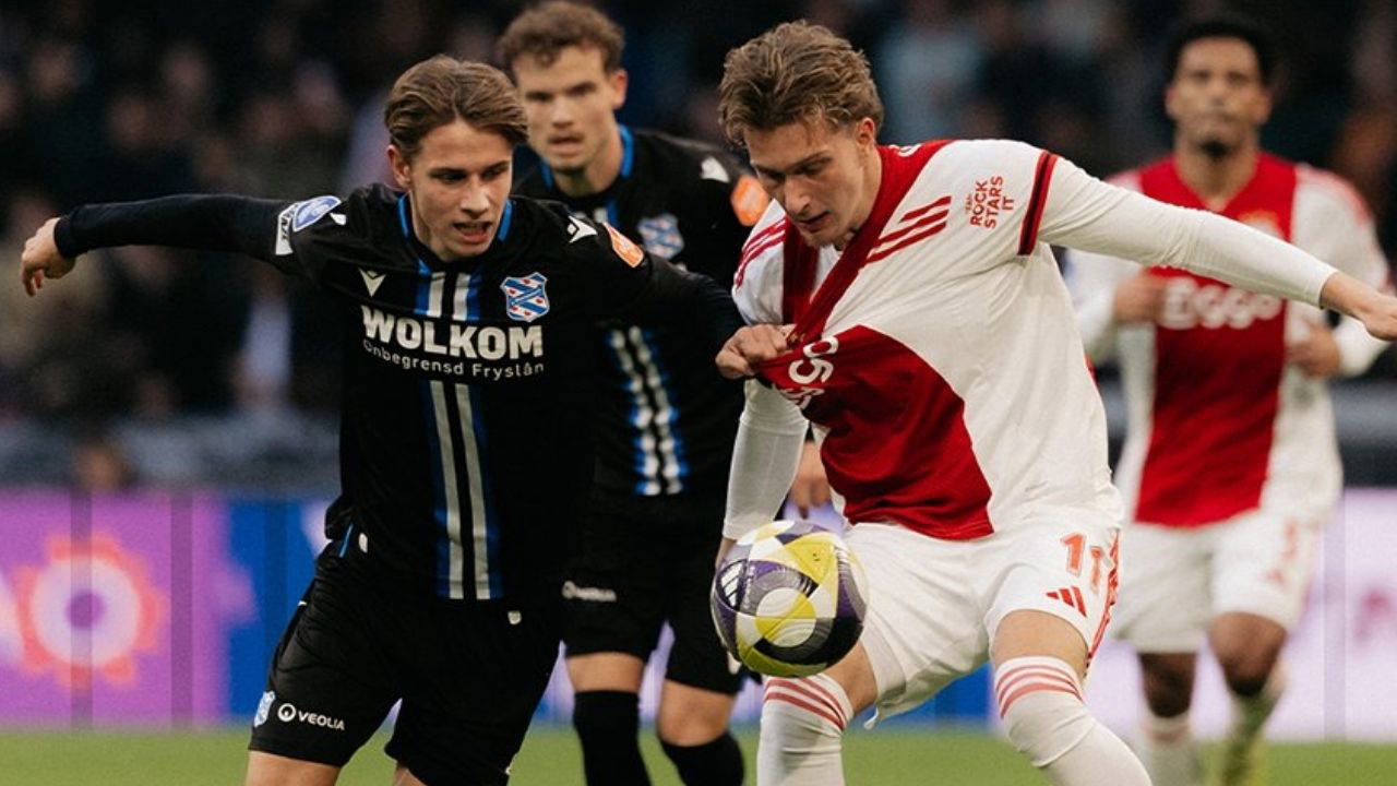 Ajax, evinde 1 puana razı oldu