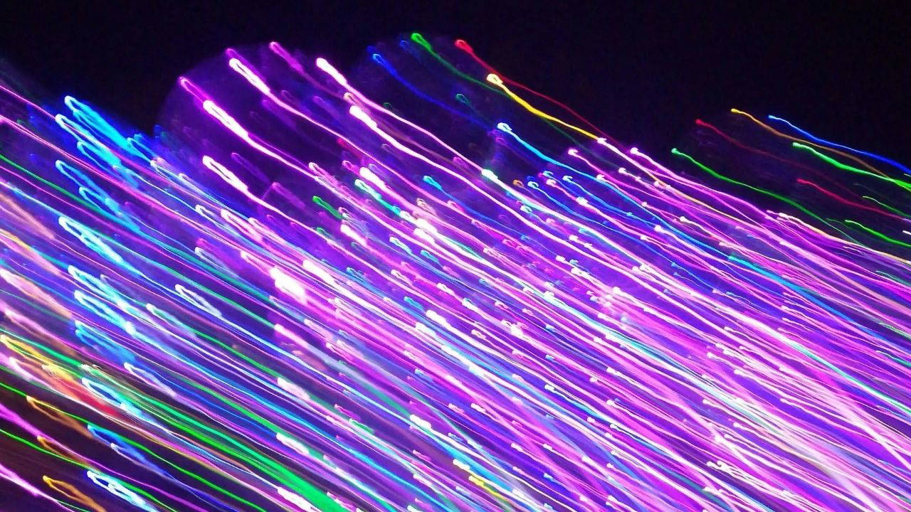 Japonlar standart optik fiber kablo kullanarak veri hızında rekor kırdı