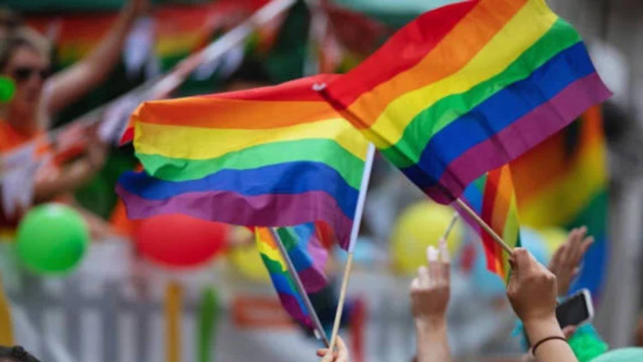 LGBTİ+ bireyler sağlık hizmetlerinde eşitlik mücadelesi veriyor: Cinsiyet kimliği sağlık hakkının önüne geçiyor