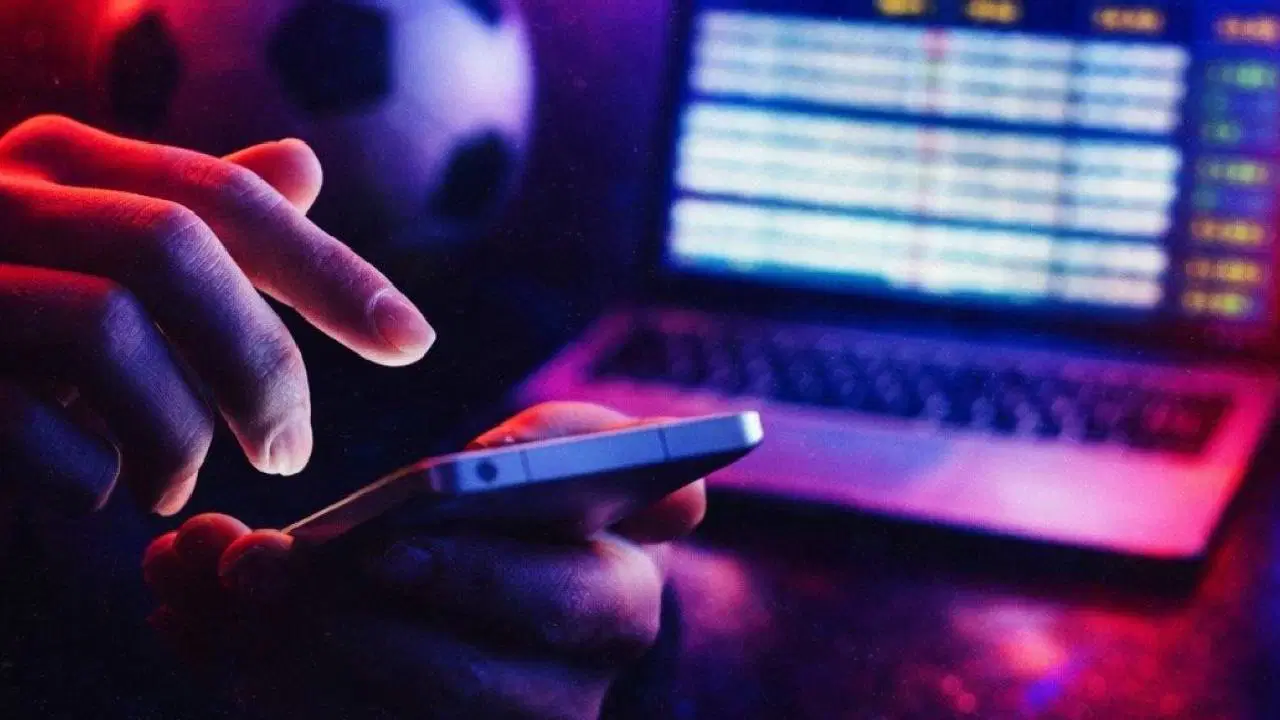 Yasa dışı bahis SMS’lerine operasyon: 1 milyondan fazla mesaj gönderilmiş, 24 gözaltı