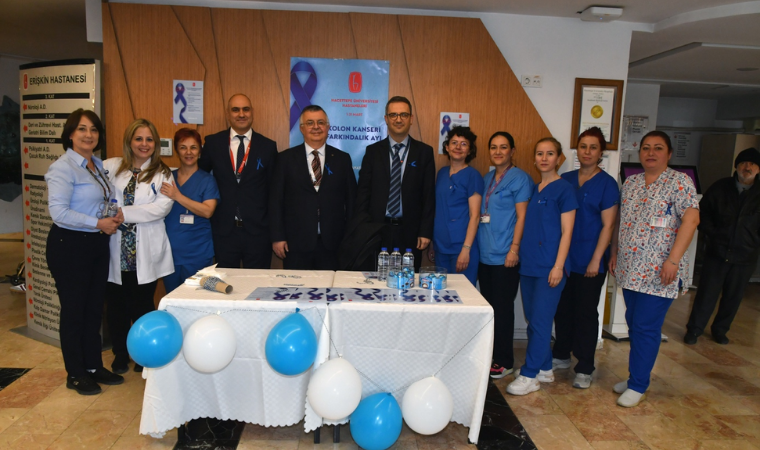 Hacettepe Üniversitesi Hastaneleri’nde kolon kanseri farkındalık ayı etkinliği gerçekleştirildi