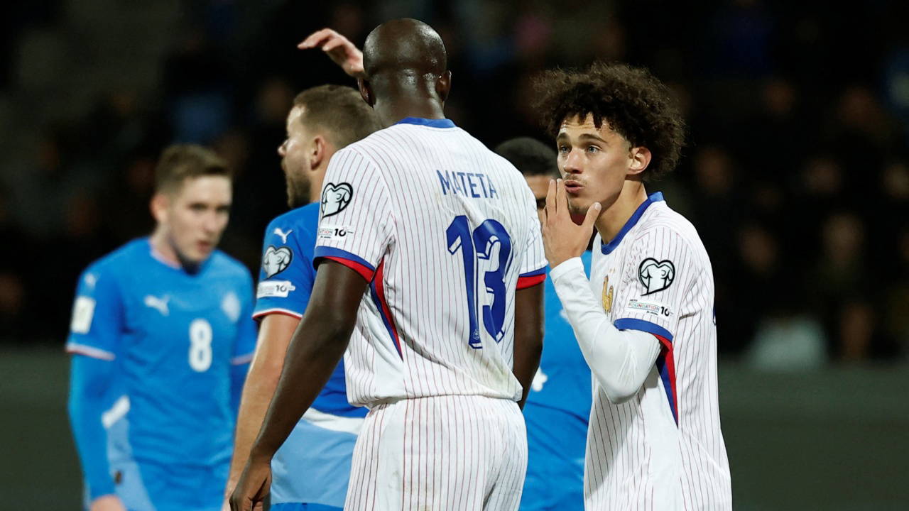 Fransa, İzlanda deplasmanından çıkamadı!