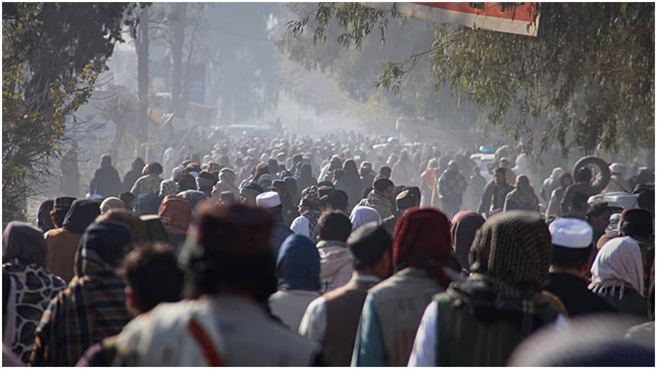 Şeriatla yönetilen ülkede misilleme cezası uygulandı: 13 yaşındaki çocuğun infazını binlerce kişi izledi...