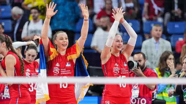 Avrupa Voleybol Şampiyonası'nda bronz madalyanın sahibi belli oldu!