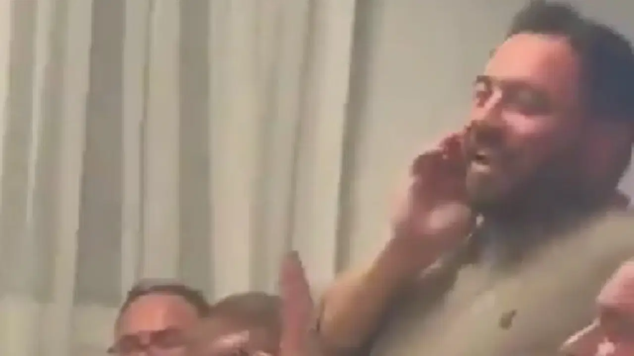 Rakı masasında 'sela' görüntüsü: MHP'den ilişiği kesildi