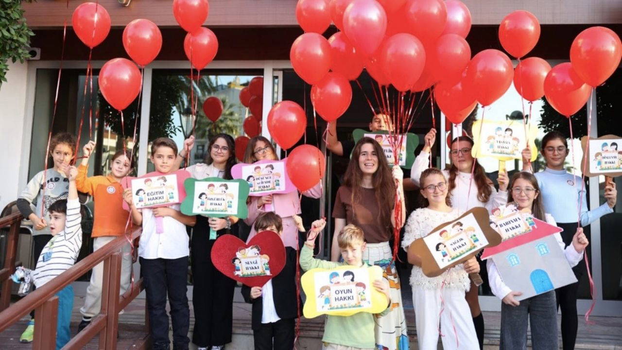 Çeşme’de çocukları hakları konuşuldu