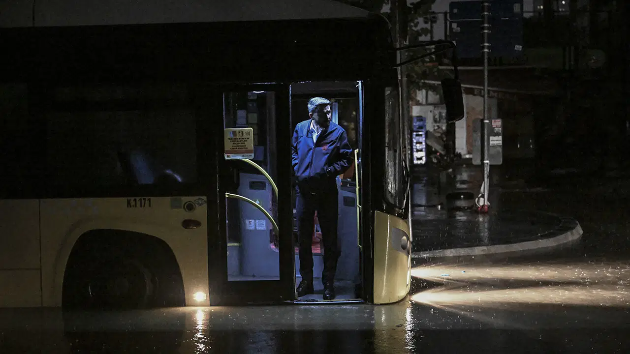 AKOM tarih verdi: İstanbul'a yağış geri dönüyor
