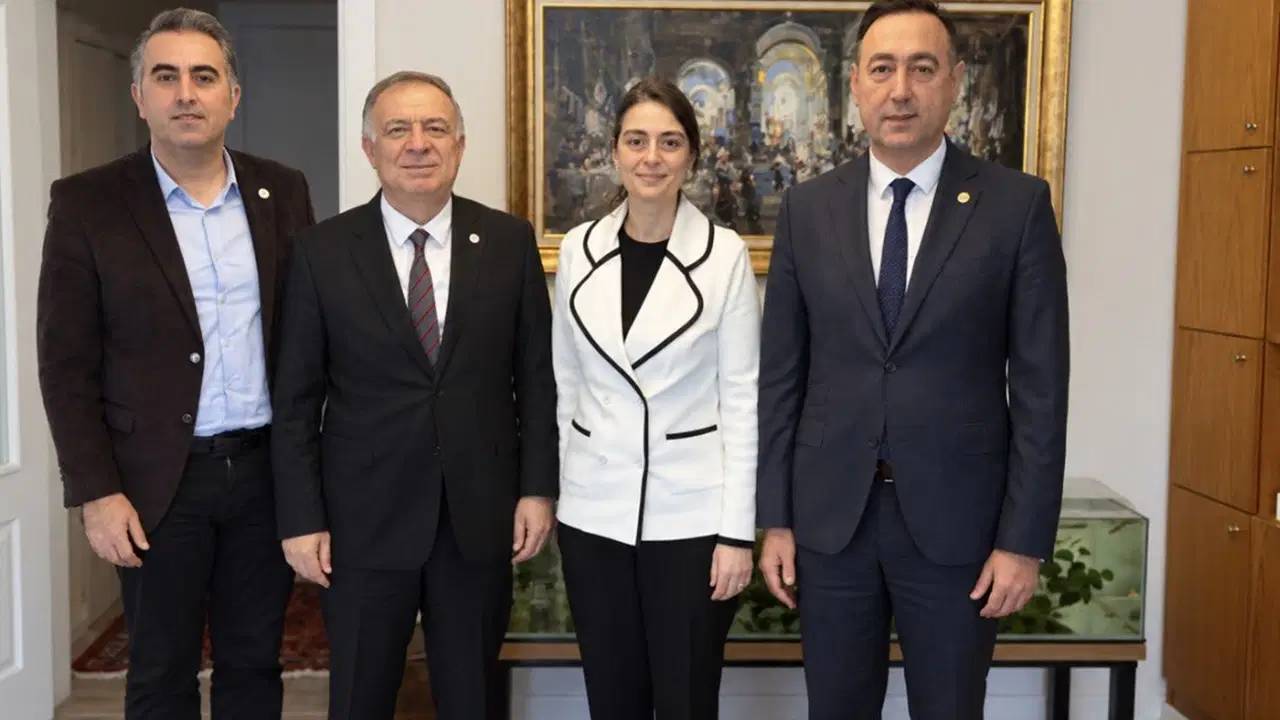 YENİ Parti'den Sinem Dedetaş'a ziyaret