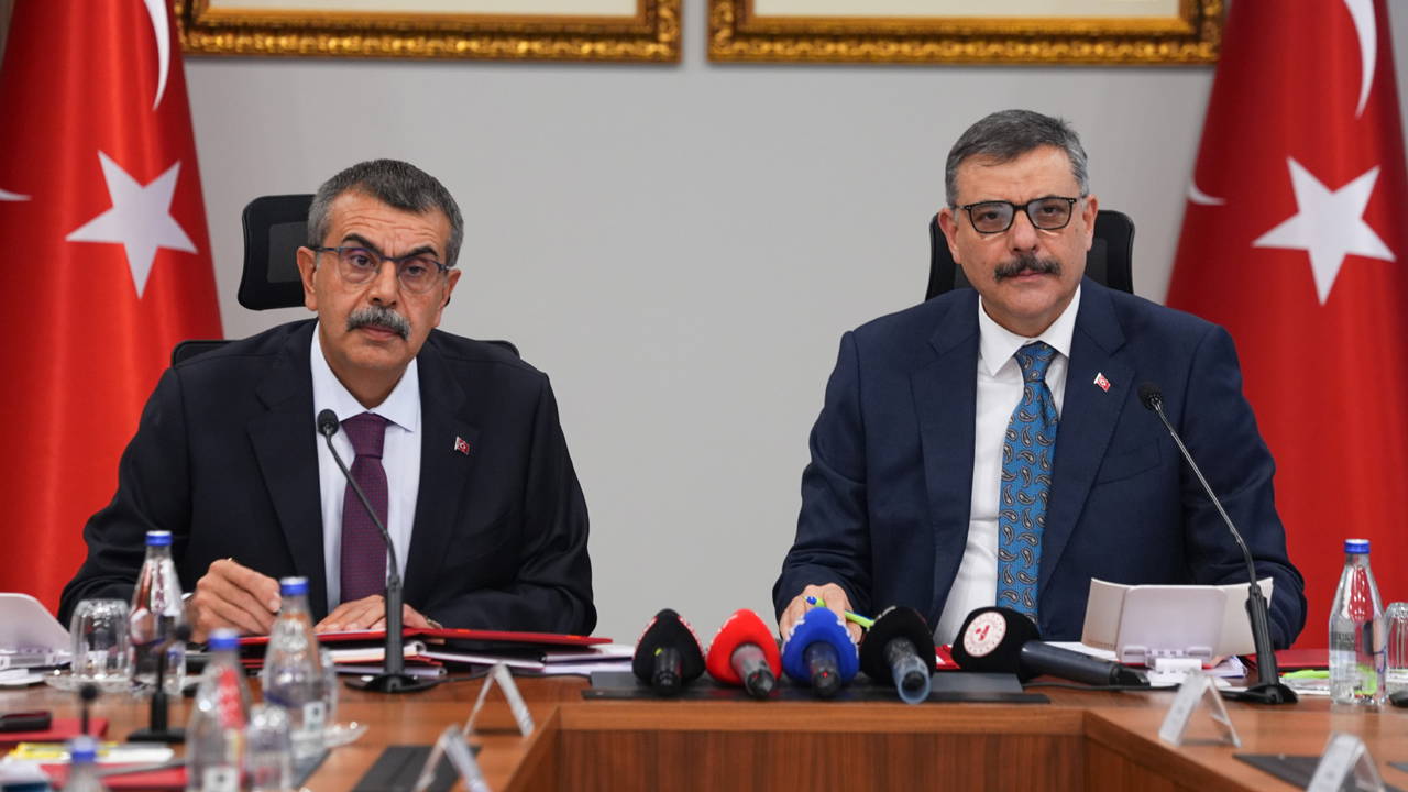 Cevdet Yılmaz'dan Manisa'daki okul saldırısına ilişkin açıklama: Bakanlar olay yerine gidiyor