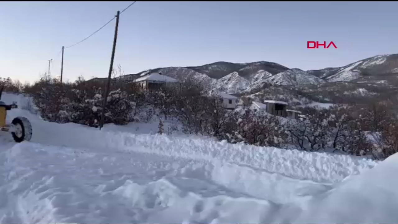 Bingöl kışa teslim: Kardan kapalı 24 köy yolunda çalışmalar sürüyor