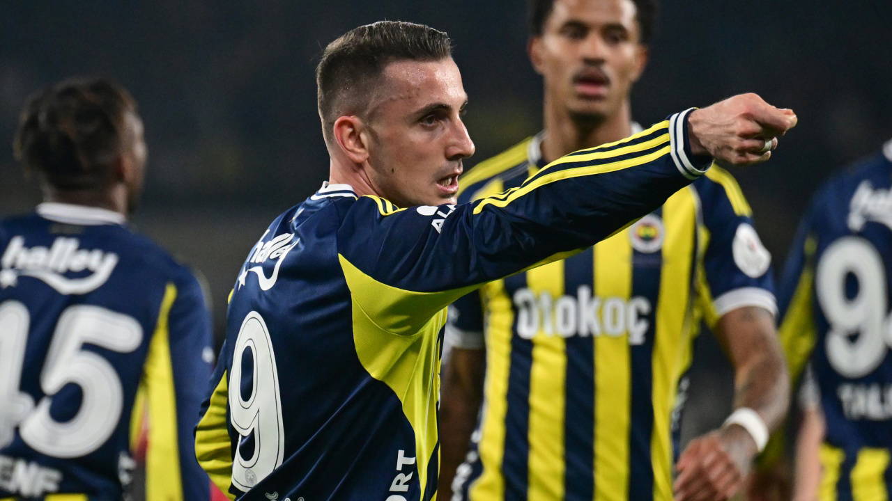 Fenerbahçe üç puanı 3 golle aldı: Fenerbahçe 3-1 Gençlerbirliği
