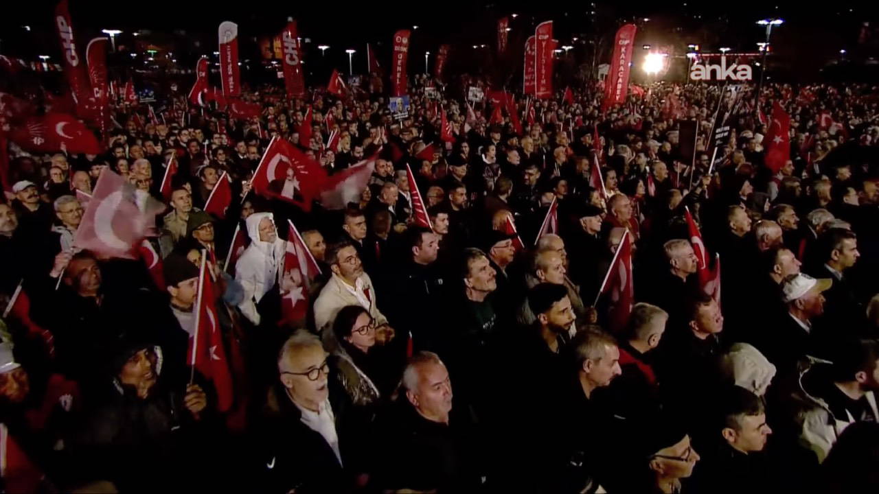 'Bursa İradesine Sahip Çıkıyor' mitingi... Bozbey için binler toplandı