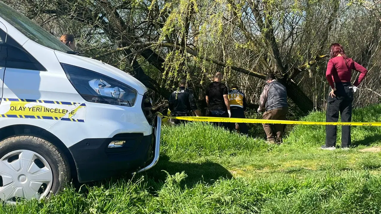 Kütahya'da çay kenarında ölü bulundu