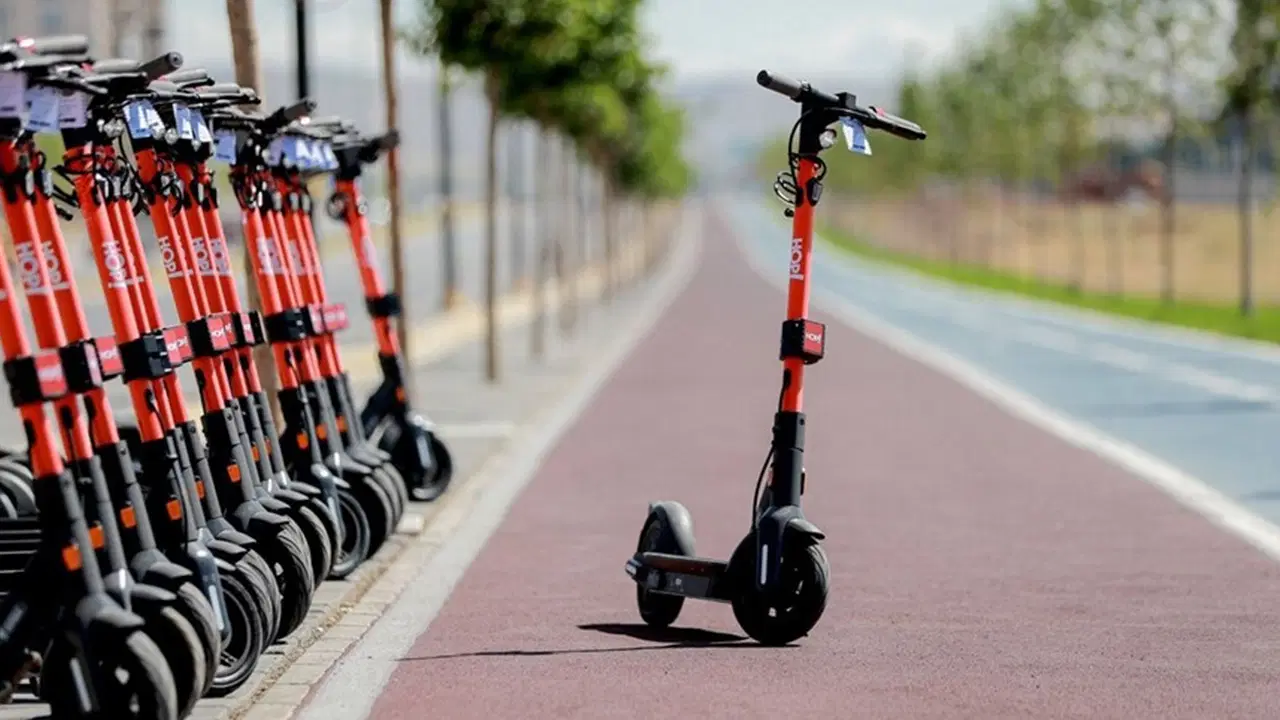 Resmi Gazete'de yayımlandı! Elektrikli scooter yönetmeliğinde değişiklik: Sınırı aşana ceza geliyor