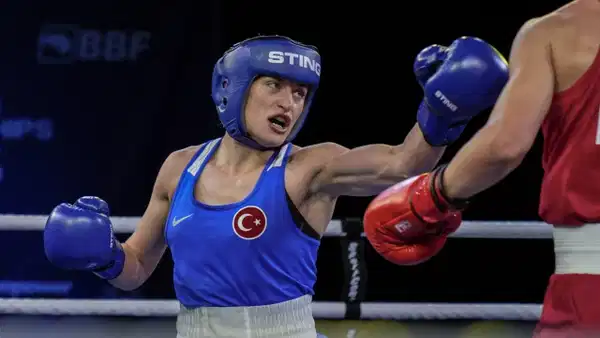 Esra Yıldız Kahraman Avrupa Boks Şampiyonası'nda yarı finale, Büşra Işıldar ise finale yükseldi!