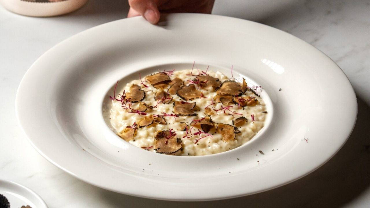 Kuzey İtalya'nın efsane lezzeti: Trüflü risotto