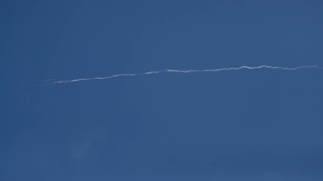 İsrail ordusu, İran'dan füze saldırısı tespit edildiğini duyurdu