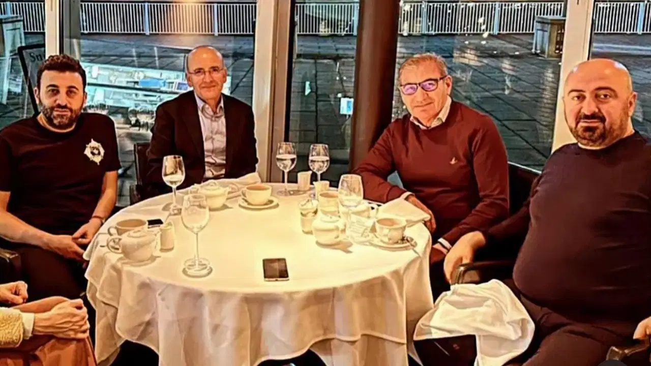 Mehmet Şimşek ile fotoğrafı gündem olmuştu: 'İhale Kralı' olarak bilinen Selman Reşitoğlu 'fuhuştan' tutuklandı